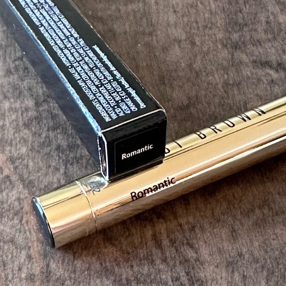 Bobbi Brown Luxe Defining Lipstick - Romantic Soft Pink Nude